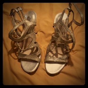 Michael Kors Yvonne Ankle strap heels